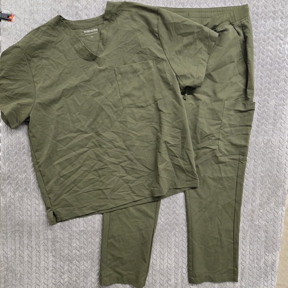 Mandala‎ Olive Green Technology Mens Scrub Set Top 2XL & Pants XL